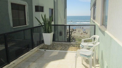 Ocean Front Condo Meia Praia Itapema