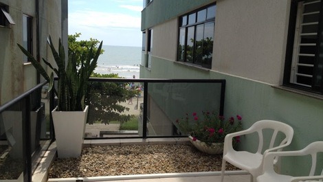 Ocean Front Condo Meia Praia Itapema