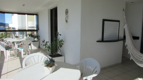 Ocean Front Condo Meia Praia Itapema