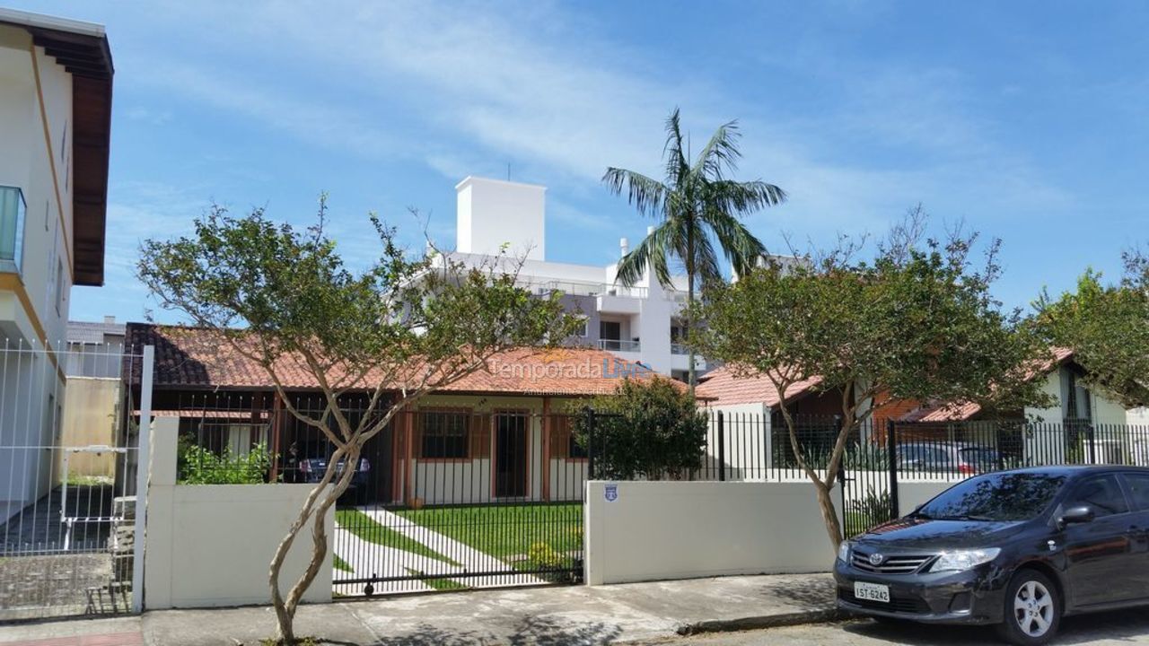Apartamento para alquiler de vacaciones em Florianopolis (Praia dos Ingleses)