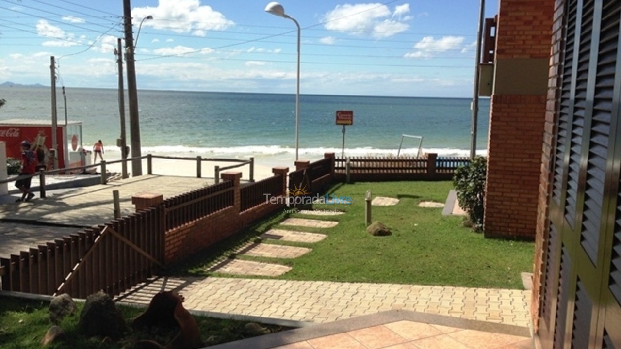 Apartamento para aluguel de temporada em Bombinhas (Praia de Bombinhas)