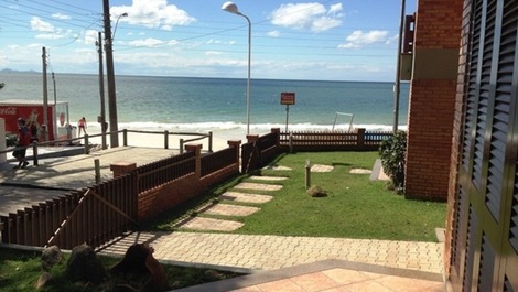 034B Apartamento Beira Mar