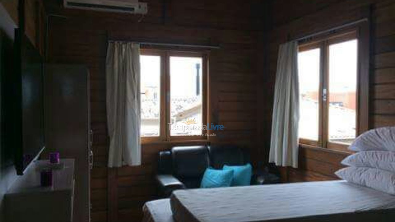 Casa para aluguel de temporada em Florianopolis (Praia dos Ingleses)