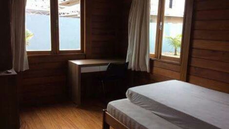 A casa com 4 quartos praia do ingleses. Alquiler Vacaciones