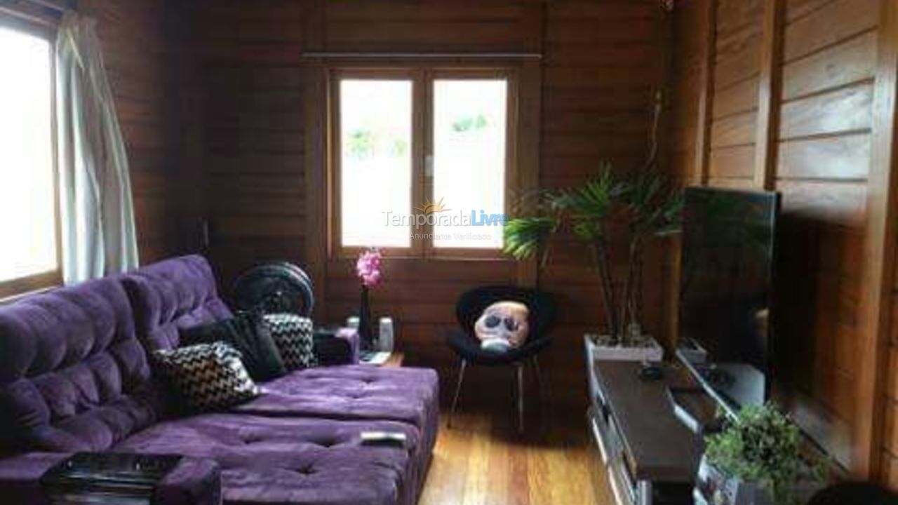 Casa para aluguel de temporada em Florianopolis (Praia dos Ingleses)