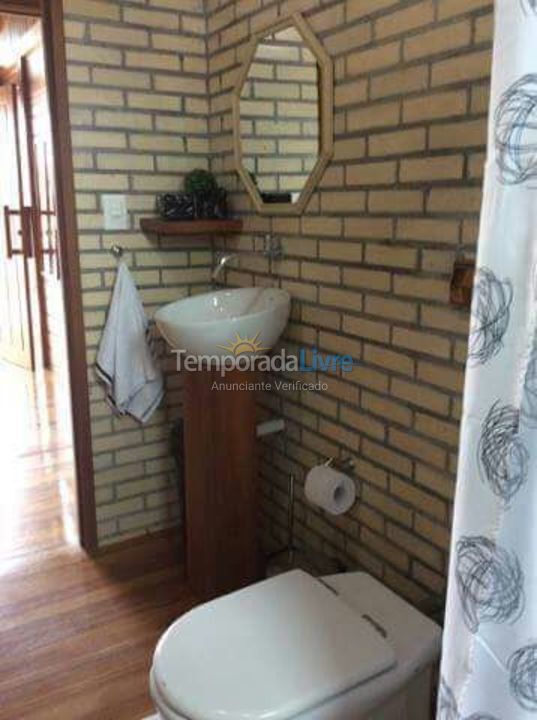 Casa para aluguel de temporada em Florianopolis (Praia dos Ingleses)