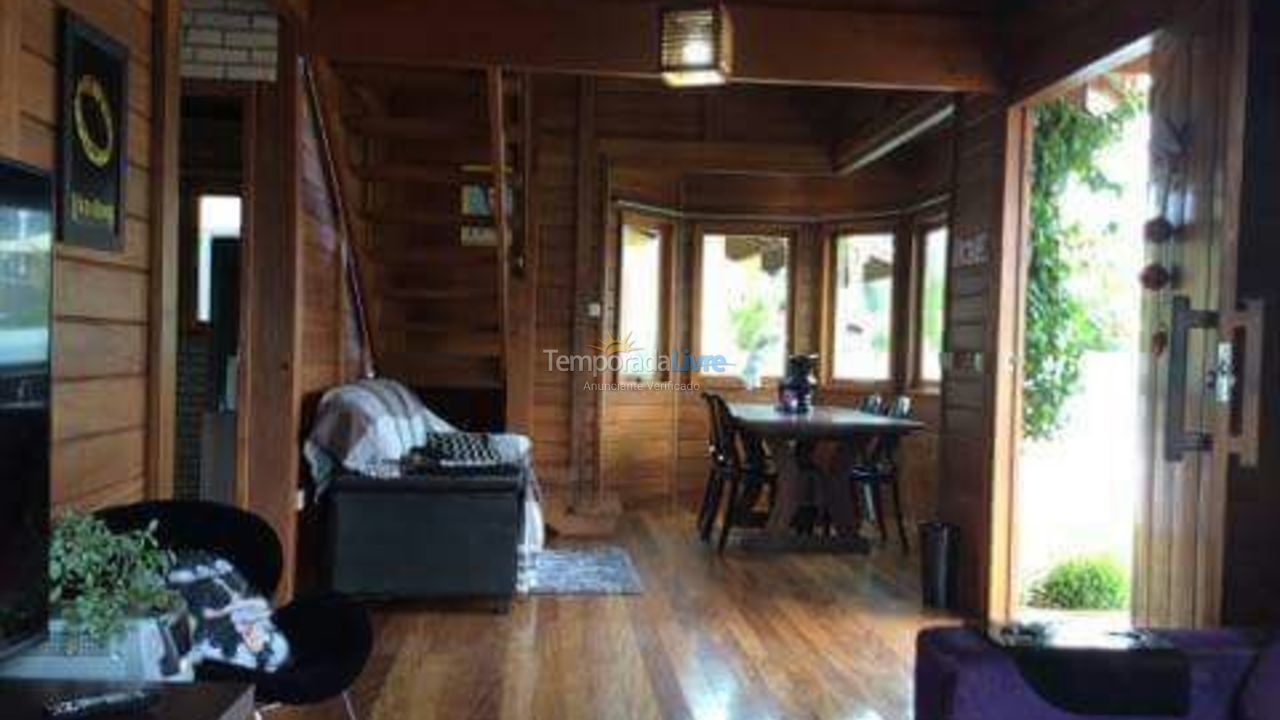 Casa para aluguel de temporada em Florianopolis (Praia dos Ingleses)