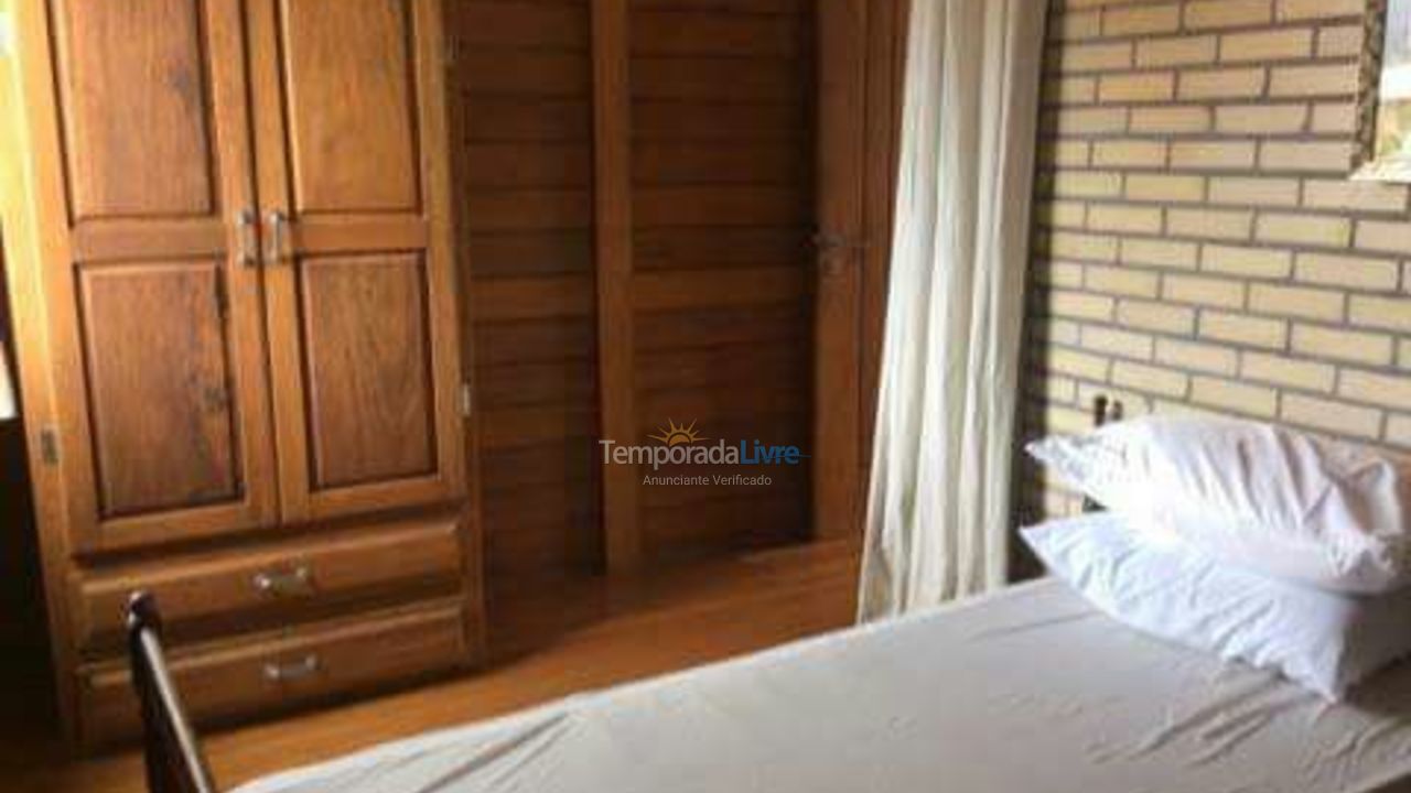 Casa para aluguel de temporada em Florianopolis (Praia dos Ingleses)