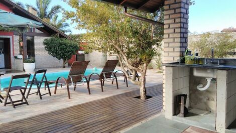 ÓTIMA CASA 2 ANDARES C PISCINA P 12 PESSOAS A 500M DO MAR DOS INGLESES