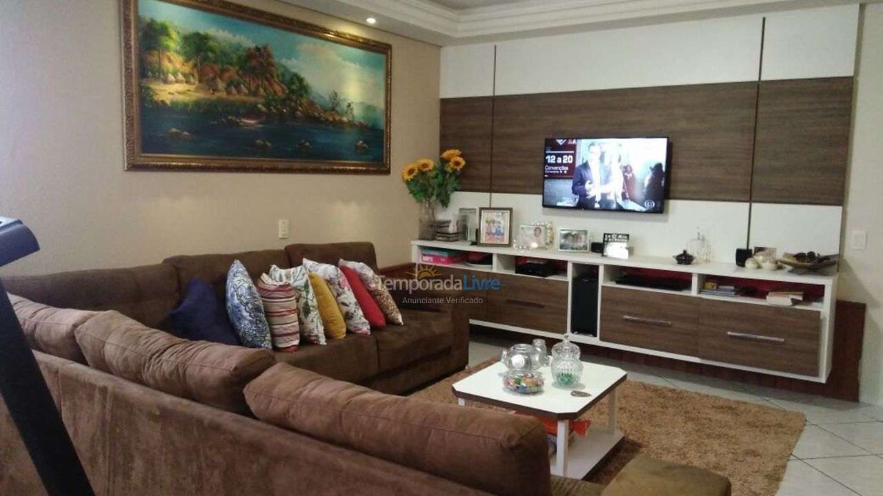 Casa para aluguel de temporada em Florianopolis (Praia dos Ingleses)