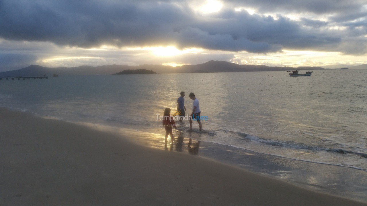 Apartamento para alquiler de vacaciones em Florianópolis (Cachoeira do Bom Jesus)