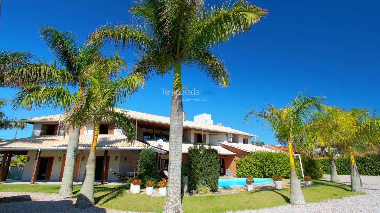 Casa para alquiler de vacaciones em Bombinhas (Canto Grande)