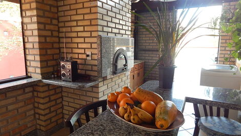 HOUSE WITH SWIMMING POOL ON THE BEACH OF ENGLISH