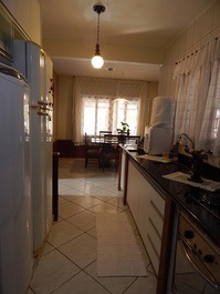HOUSE WITH SWIMMING POOL ON THE BEACH OF ENGLISH