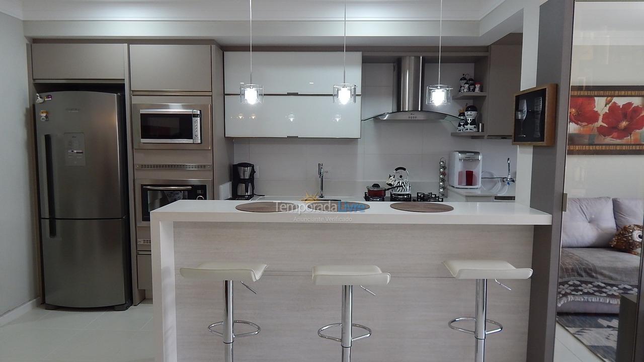 Apartamento para aluguel de temporada em Florianopolis (Praia dos Ingleses)