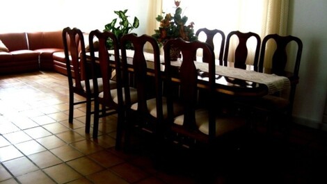 House with four bedrooms for season, in the center of Canasvieiras