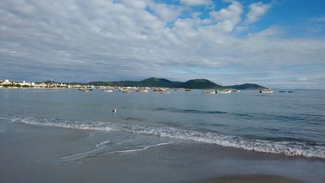 Casa en condominio a 250 metros del mar.