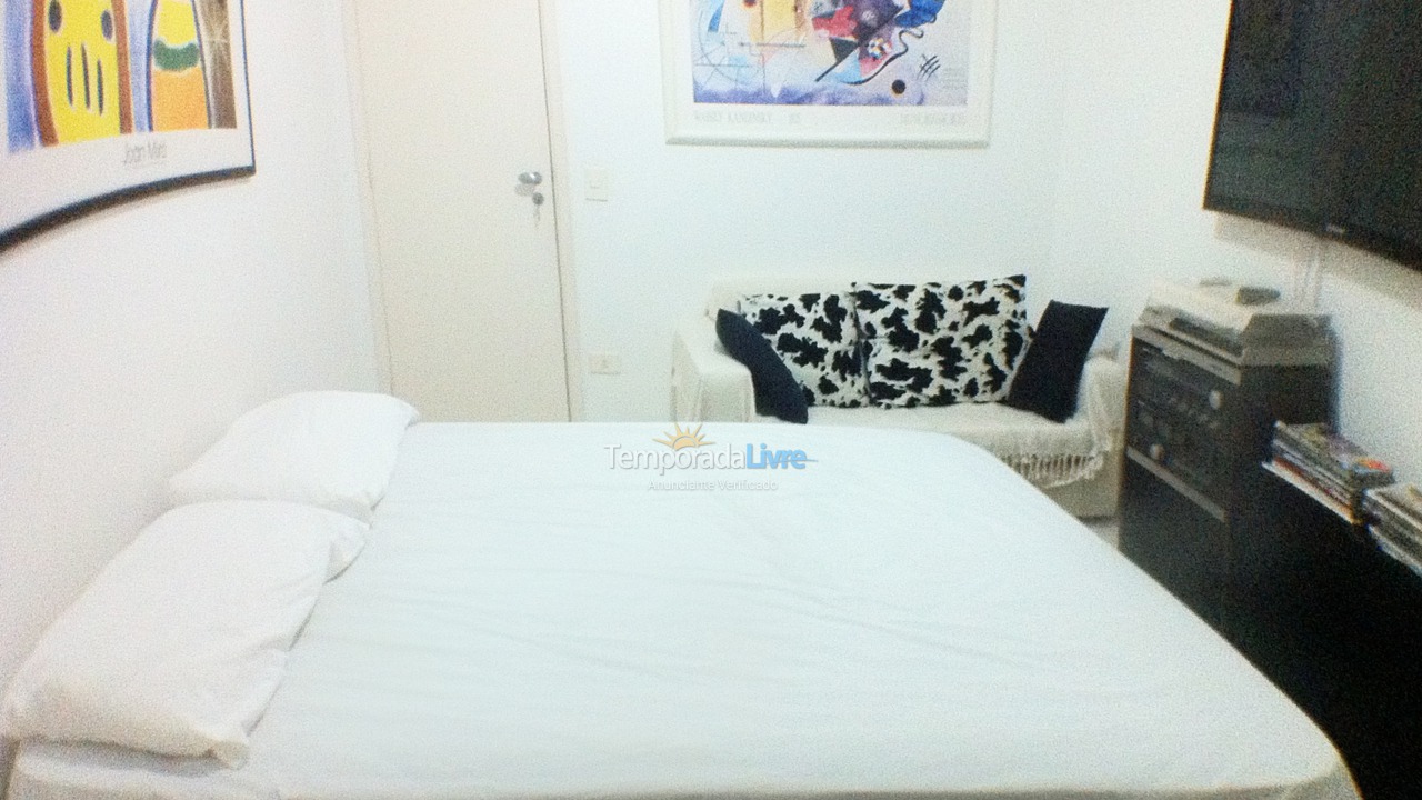 Apartment for vacation rental in Guarujá (Enseada)