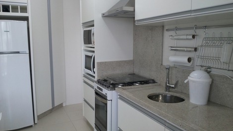 Lermoso departamento de 02 habitaciones, piscina - Playa de los Ingleses.