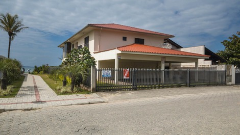 APARTMENT SEA SIDE IN MARISCAL