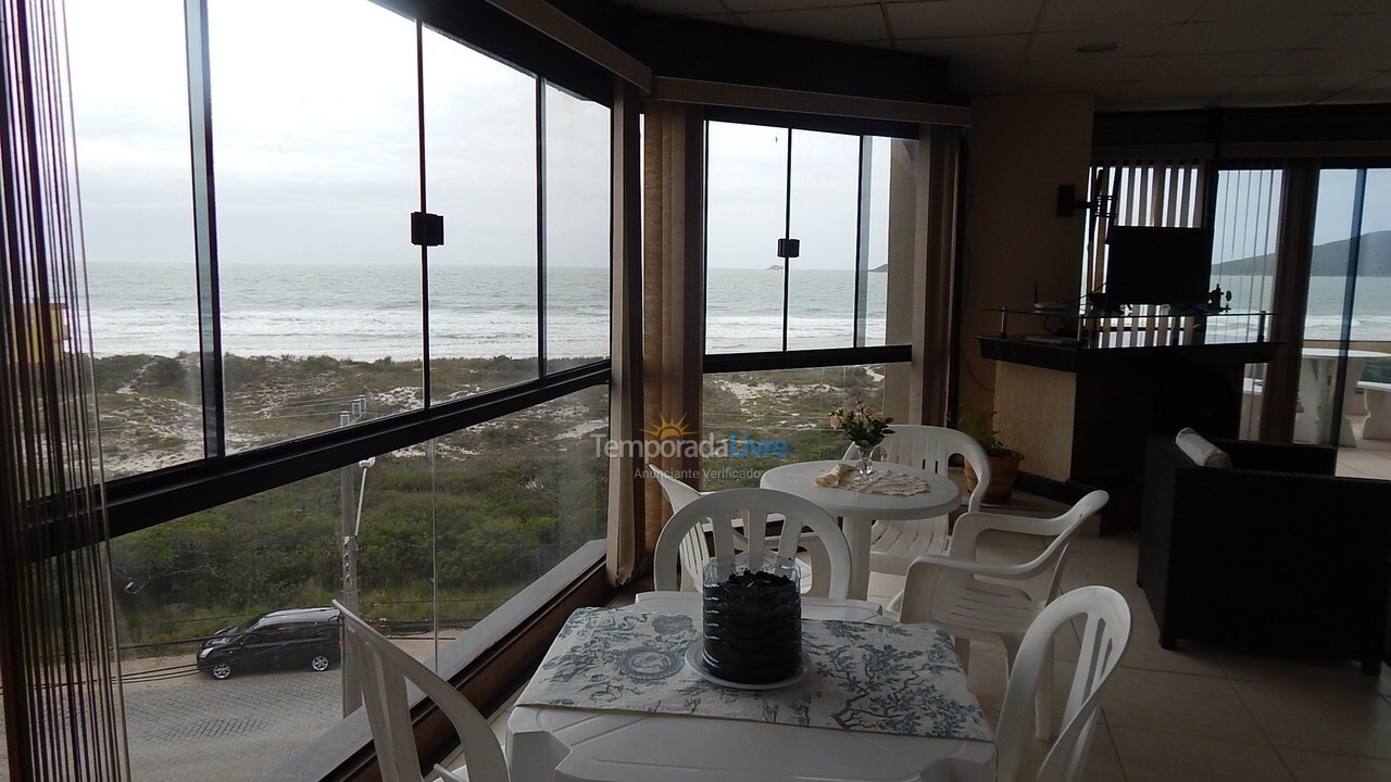 Apartamento para aluguel de temporada em Florianopolis (Praia dos Ingleses)
