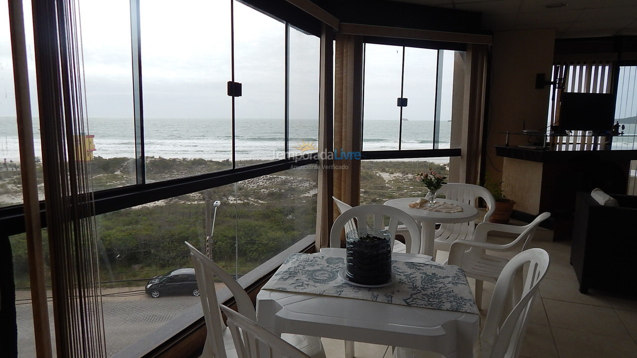 Apartamento para aluguel de temporada em Florianopolis (Praia dos Ingleses)