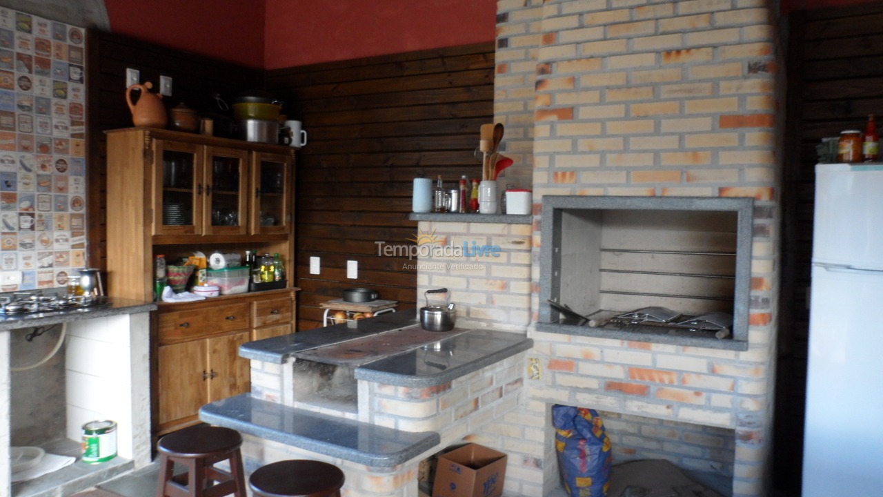 Casa para aluguel de temporada em Florianopolis (Praia dos Ingleses)