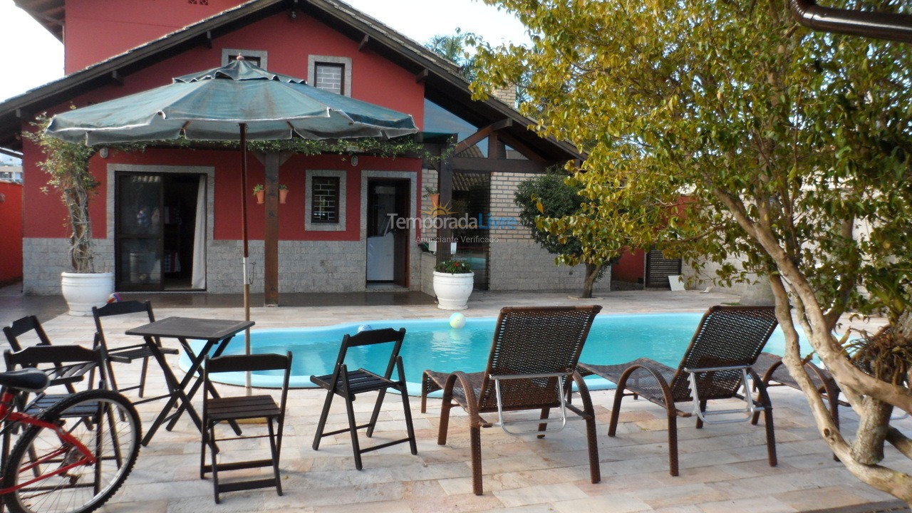 Casa para aluguel de temporada em Florianopolis (Praia dos Ingleses)