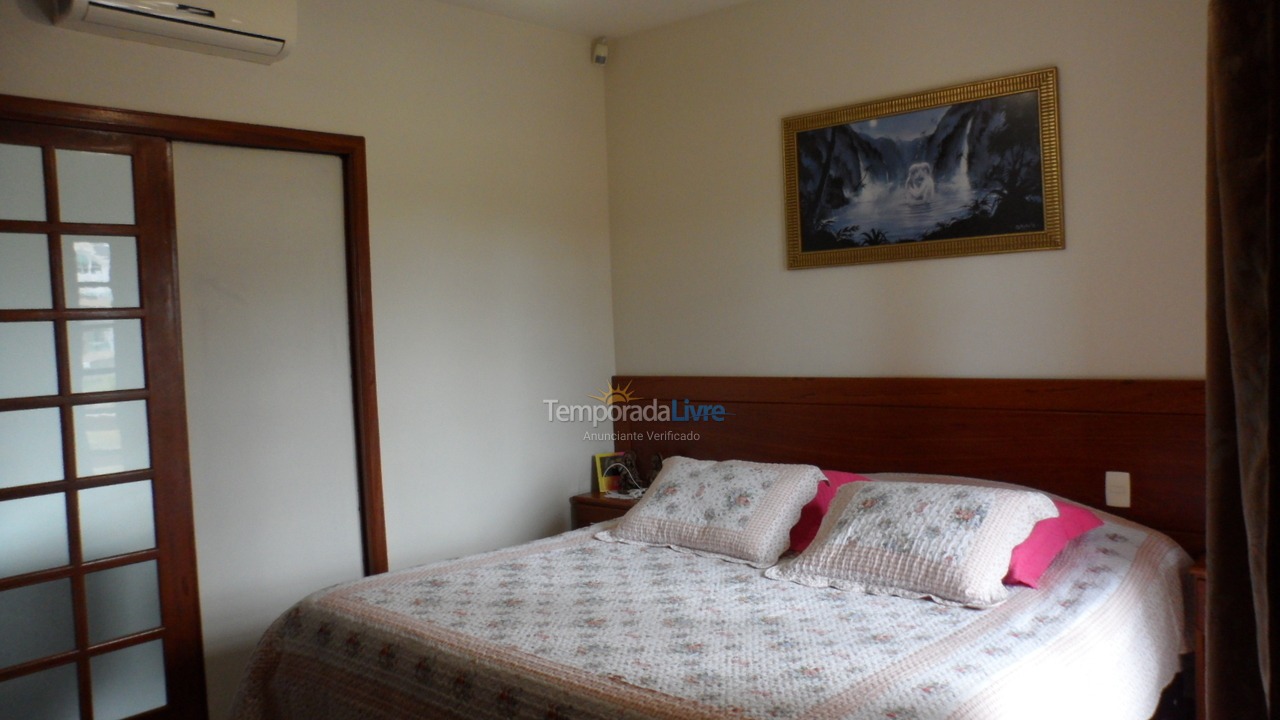 Casa para aluguel de temporada em Florianopolis (Praia dos Ingleses)