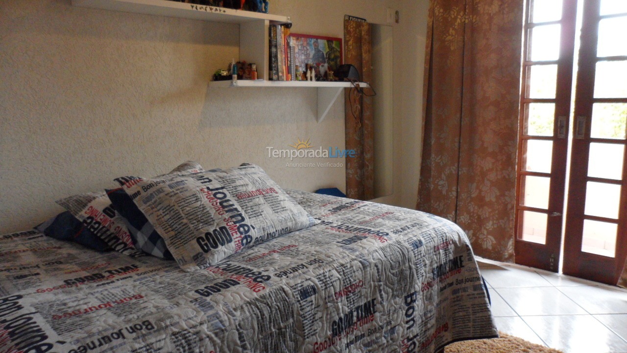 Casa para aluguel de temporada em Florianopolis (Praia dos Ingleses)