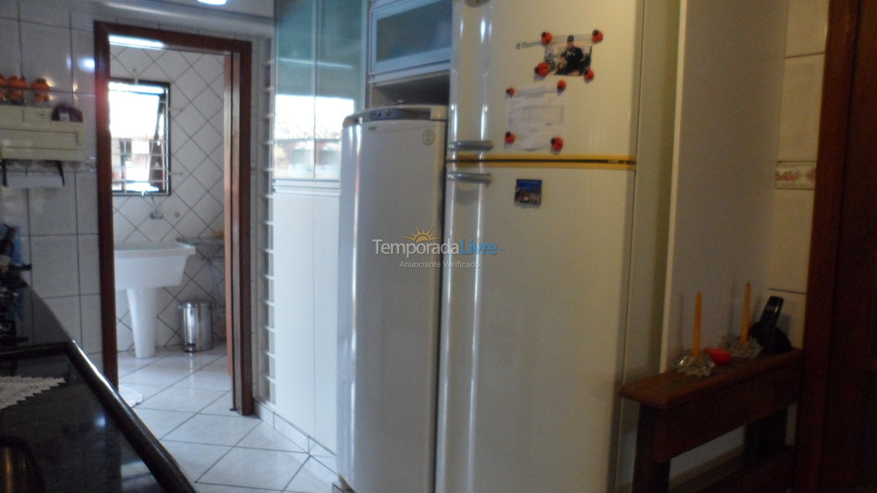 Casa para aluguel de temporada em Florianopolis (Praia dos Ingleses)