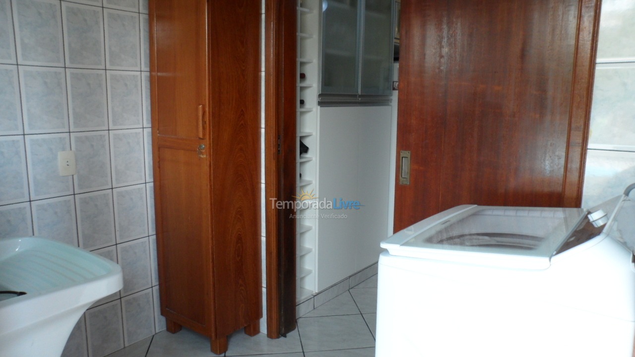 Casa para aluguel de temporada em Florianopolis (Praia dos Ingleses)