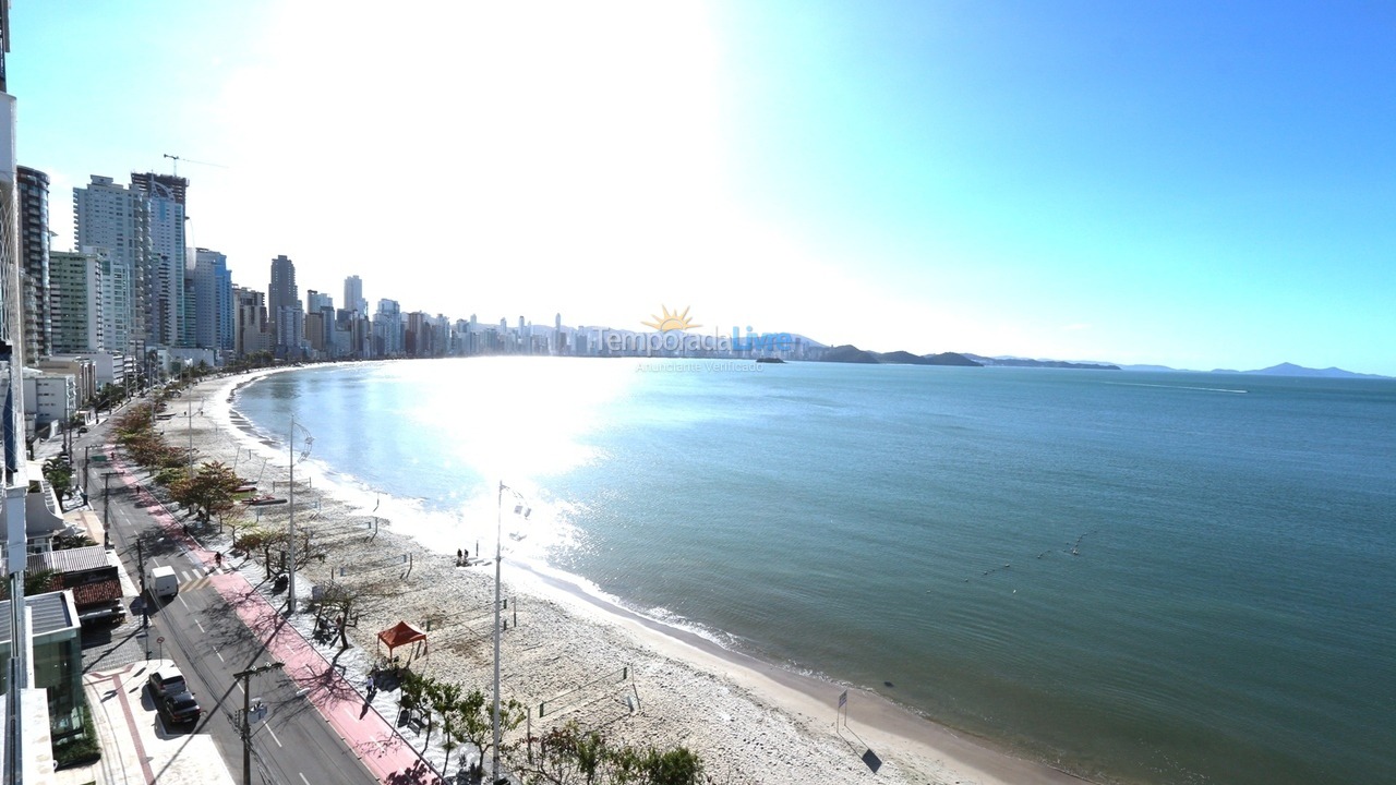 Apartamento para aluguel de temporada em Balneário Camboriú (Barra Sul)