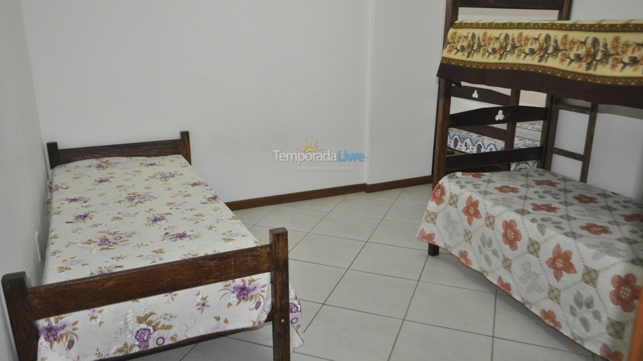 Apartamento para aluguel de temporada em Guarapari (Praia do Morro)