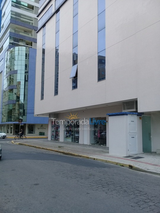 Apartamento para alquiler de vacaciones em Itapema (Meia Praia)