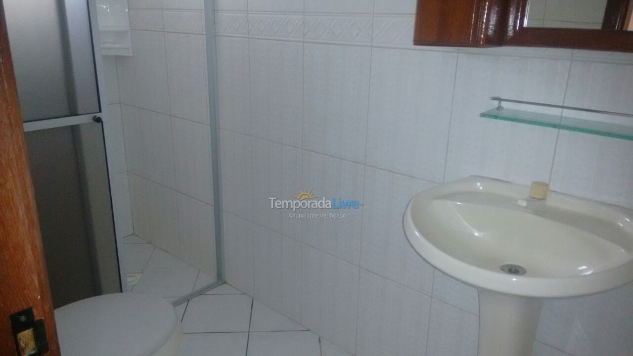 Apartamento para aluguel de temporada em Bombinhas (Praia de Quatro Ilhas)