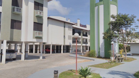 Apt of 02 dormitories being a suite one block from the sea.