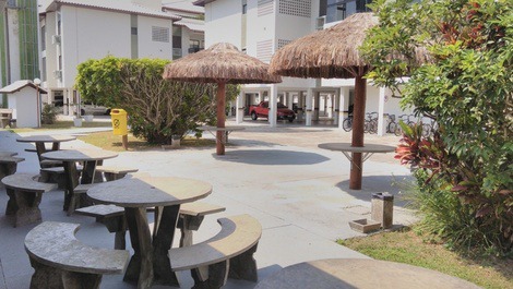 Apt of 02 dormitories being a suite one block from the sea.