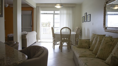 Apartamento en la salida directa británica en el mar