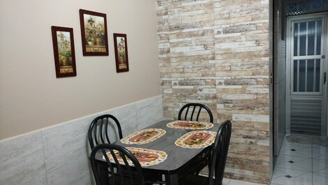 Comunidad cerrada con piscinas, barbacoa multideporte cancha.