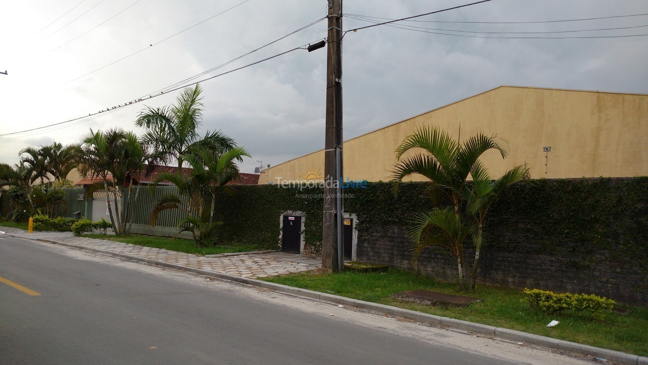 Casa para alquiler de vacaciones em Matinhos (Flamingo)