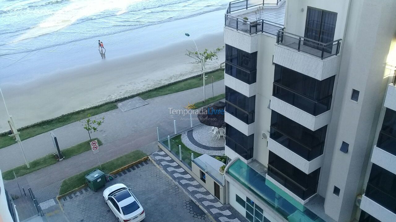 Apartment for vacation rental in Itapema (Meia Praia)