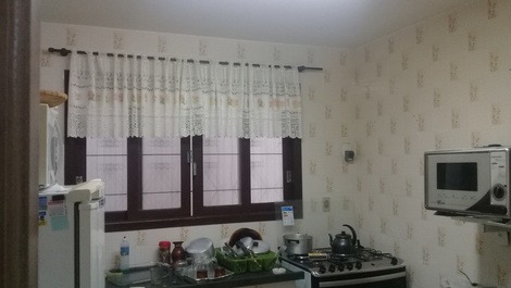 House on the court of the sea 30 meters from the beach in half beach itapema sc