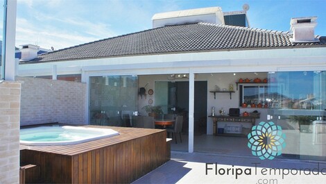 High standard penthouse with jacuzzi in Praia dos Ingleses