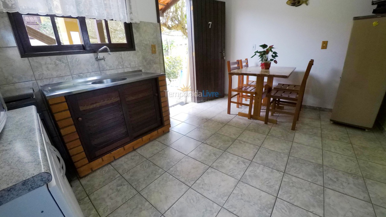 Casa para aluguel de temporada em Bombinhas (Praia de Bombas)