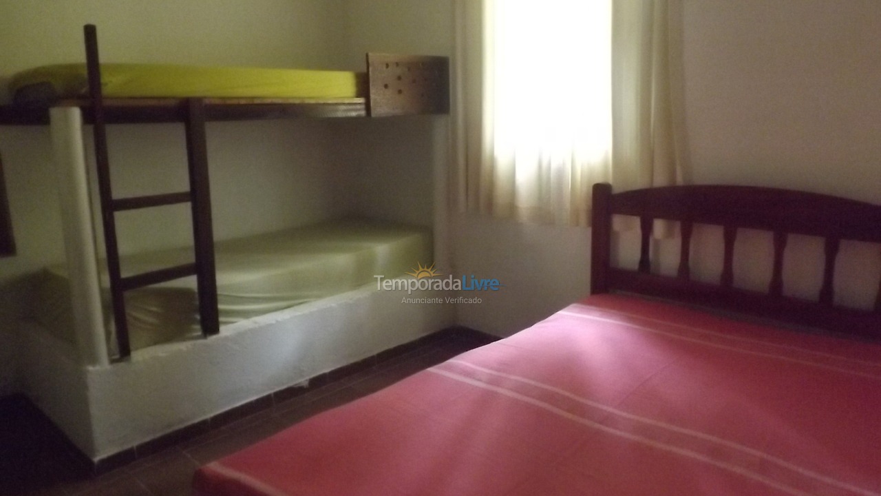 Casa para aluguel de temporada em Ubatuba (Praia da Almada)