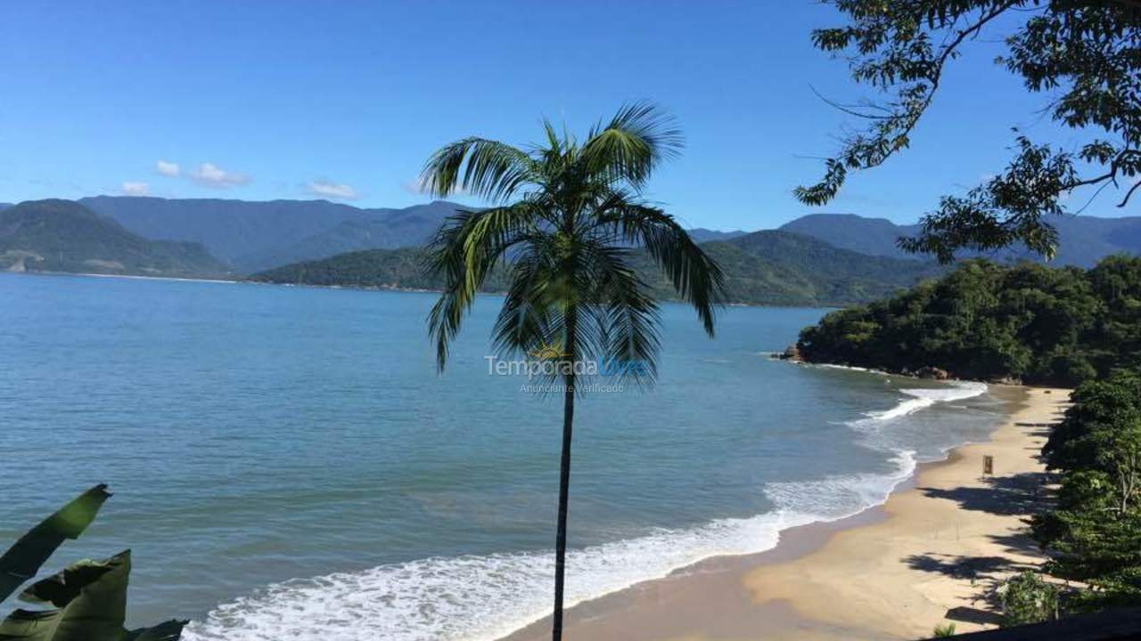 Casa para aluguel de temporada em Ubatuba (Praia da Almada)
