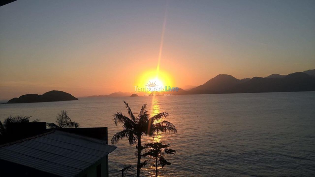 Casa para aluguel de temporada em Ubatuba (Praia da Almada)