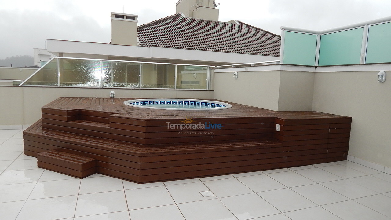 Apartamento para aluguel de temporada em Florianopolis (Praia dos Ingleses)