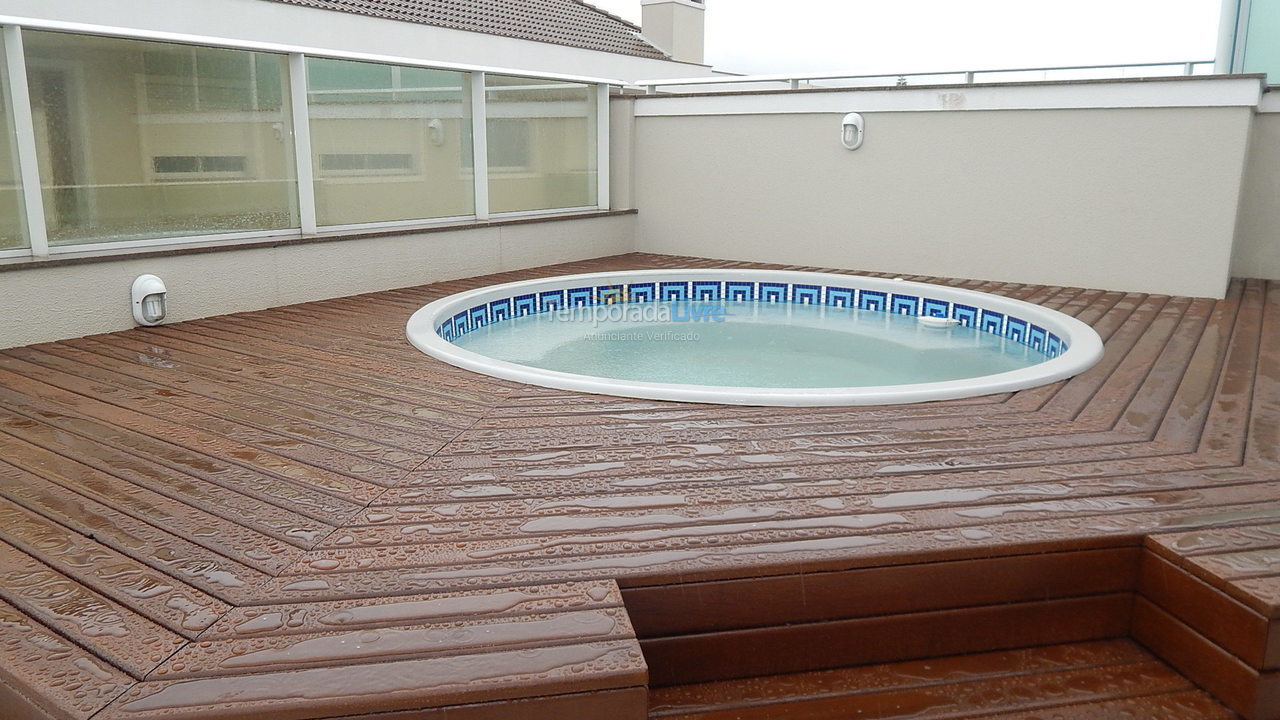 Apartamento para aluguel de temporada em Florianopolis (Praia dos Ingleses)